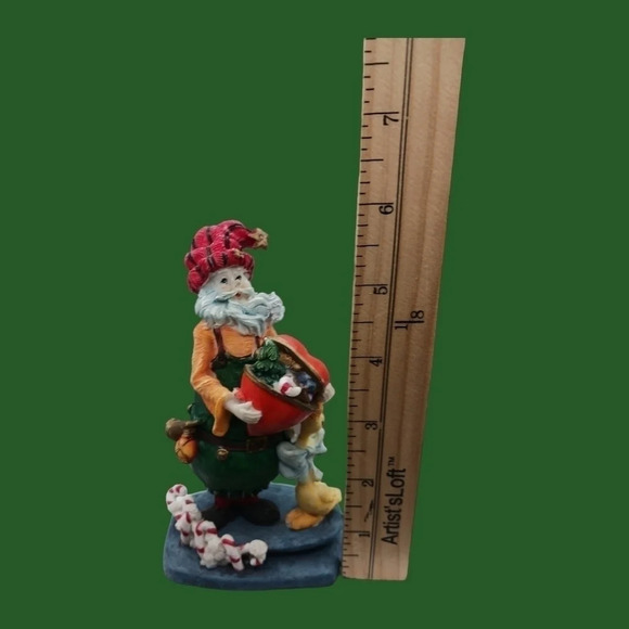 Santa claus figurine with gift and duck - Picture 9 of 9